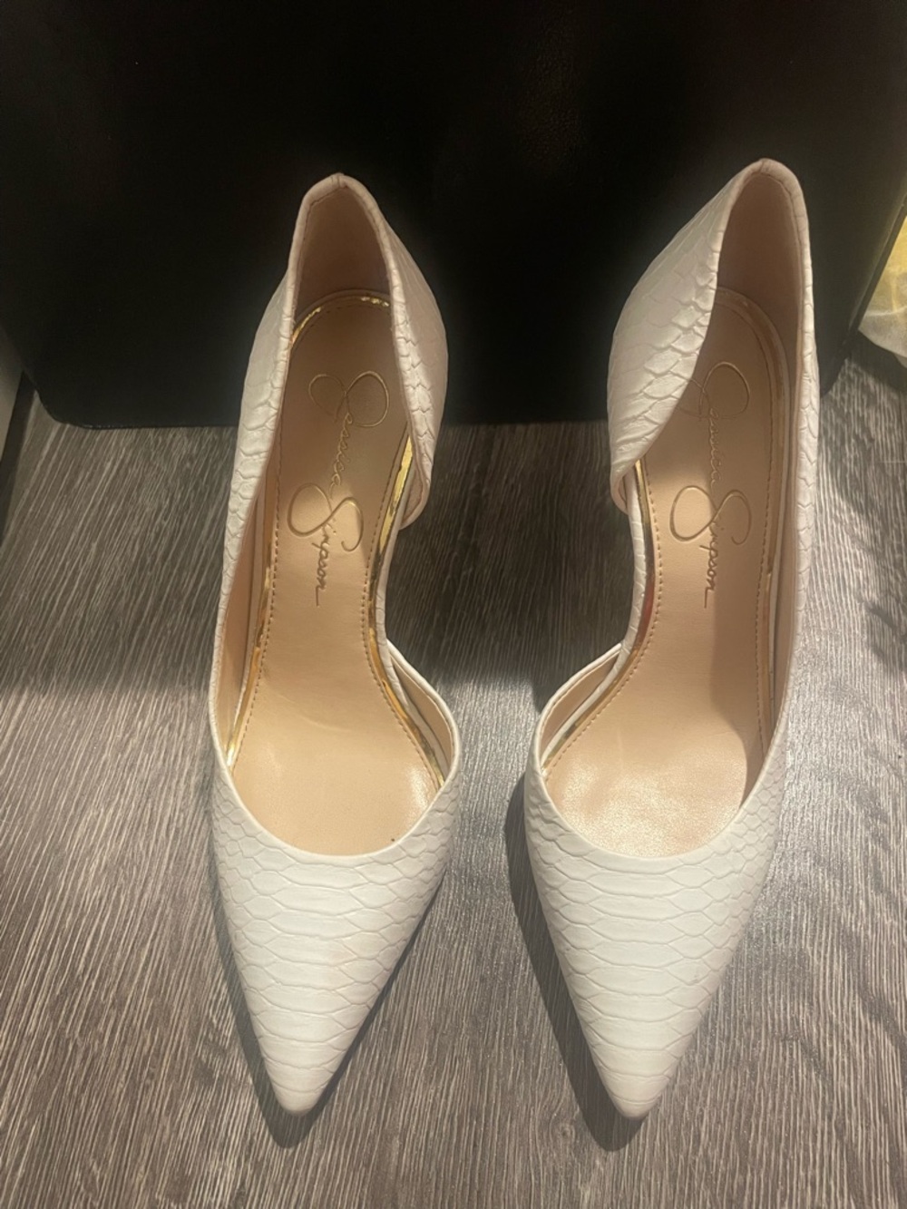 Jessica Simpson White Textured Pointed D'Orsay Heels